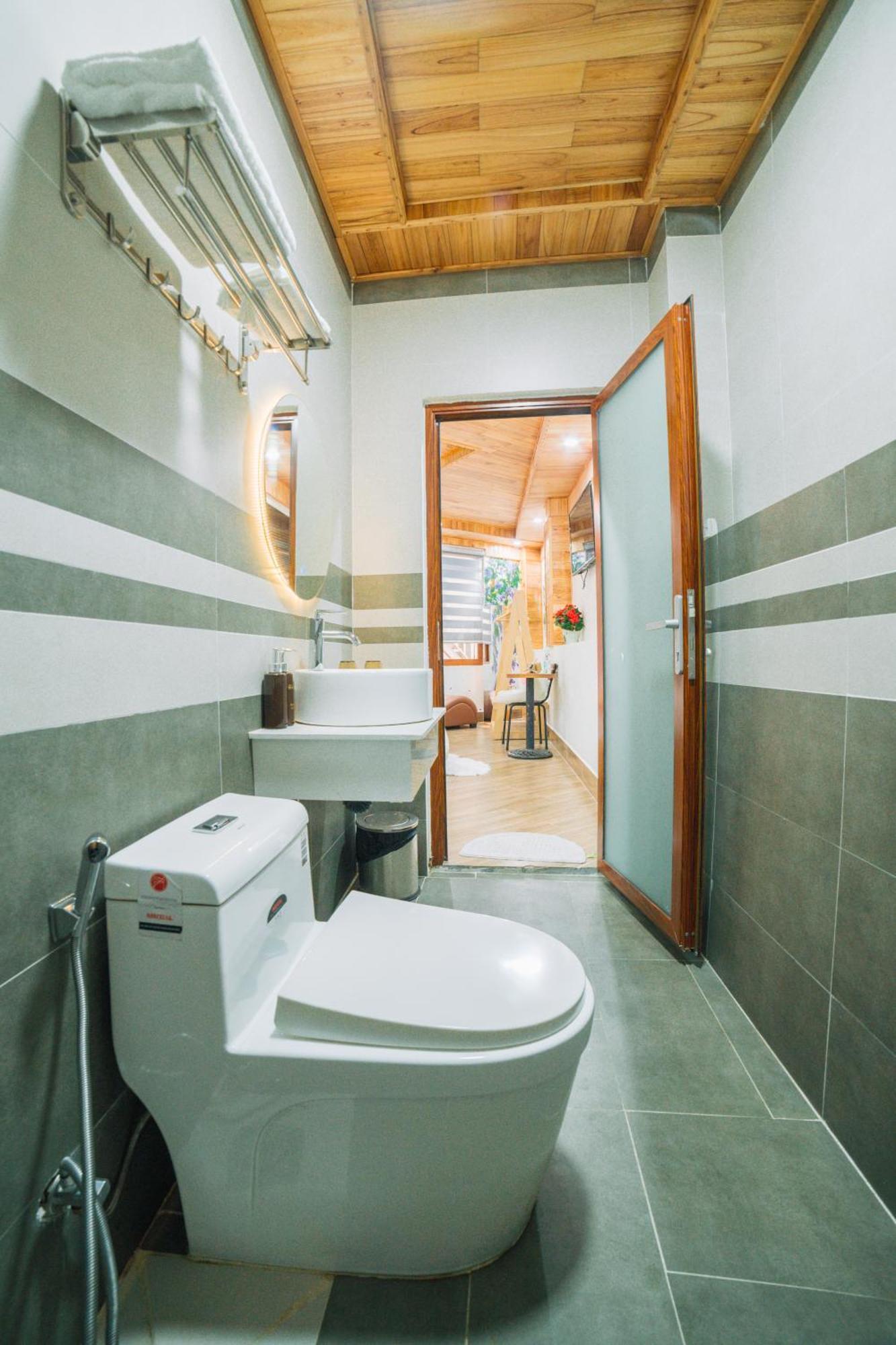 Hotel St House Dalat Esterno foto