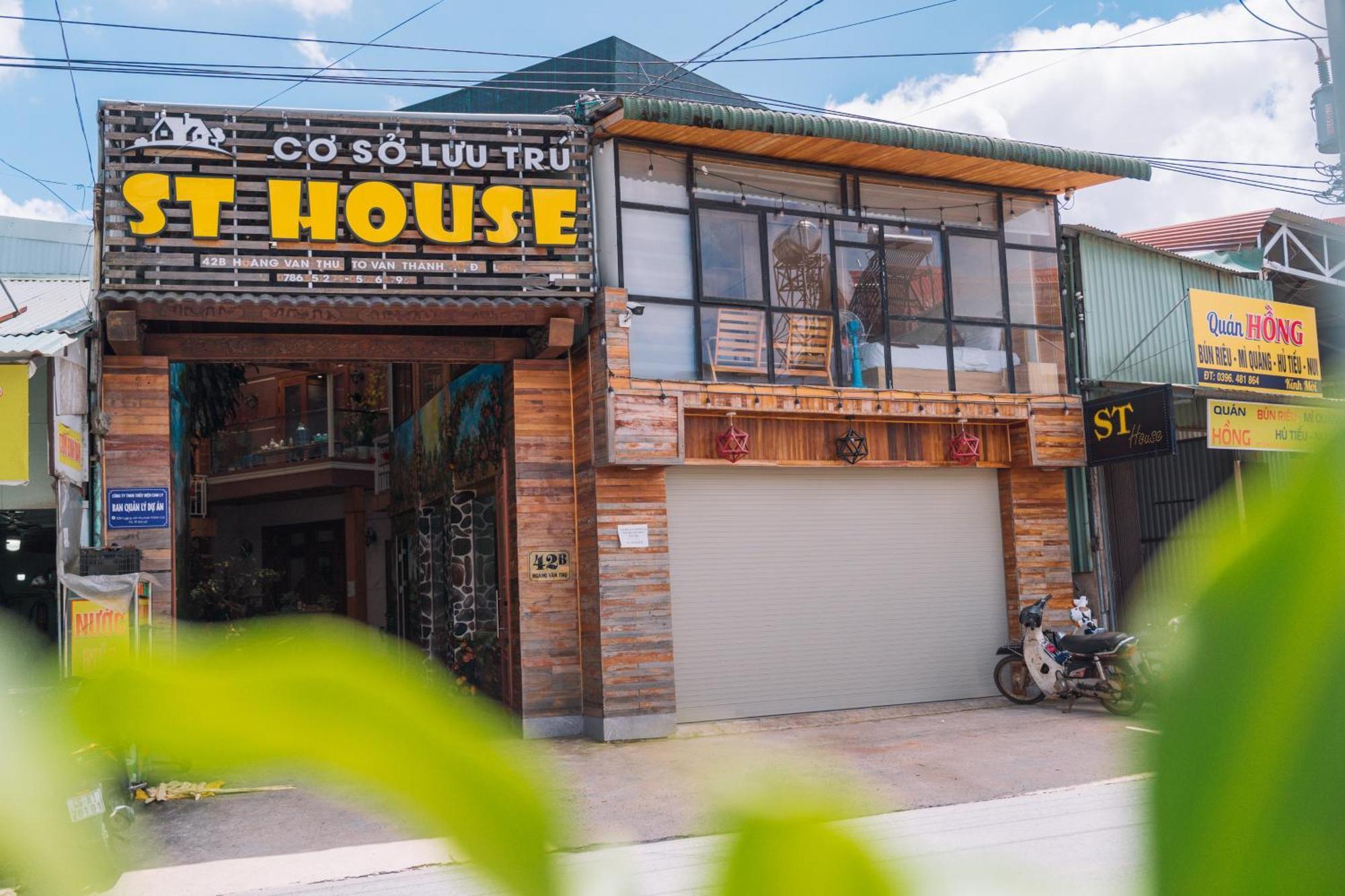 Hotel St House Dalat Esterno foto